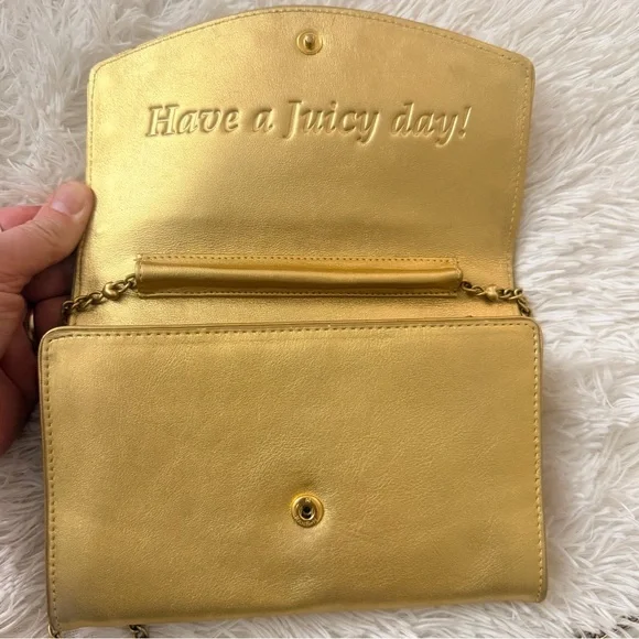Juicy Couture 2004” Limited Edition Y2K Vintage Gold Leather Chain Bag – NWOT - Picture 3 of 15